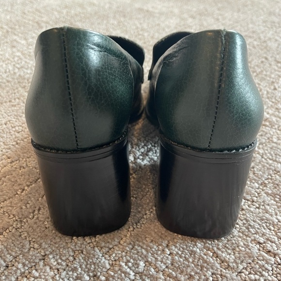 Vince Camuto Segellis Women's Green Leather Block Heel Loafers, Size 8.5 M, NWOT - Picture 4 of 13